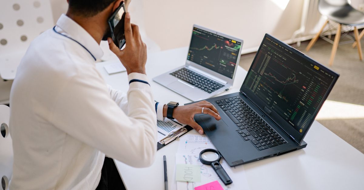 Roth IRA on H1B, F1, or OPT: Your Visa Status Doesn't Disqualify You — Earned Income Does
